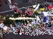 Парижане вышли поддержать Charlie Hebdo Парижане вышли поддержать Charlie Hebdo